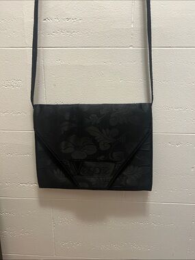Vintage 1990s Versace Black Floral-Embossed Leather Envelope Crossbody